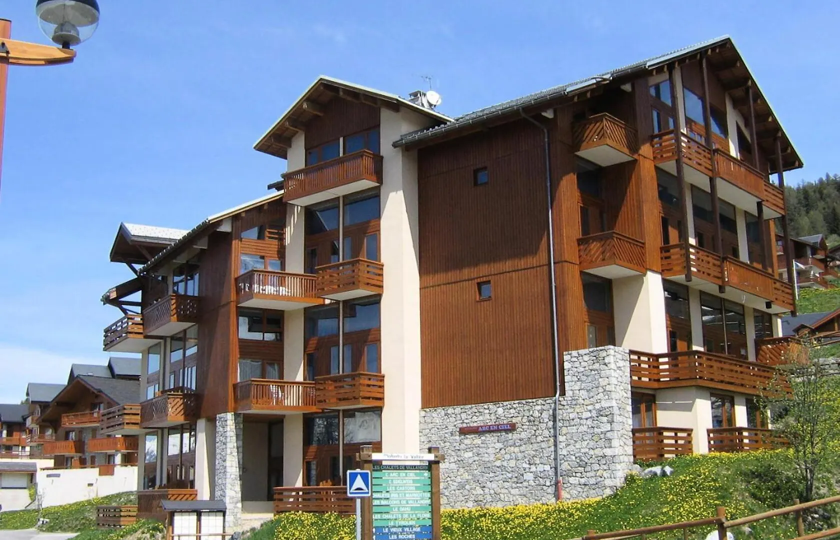 Apartment Residence Arc En Ciel - Appartement 3 Pieces 6 Personnes A Vallandry En Centre Station Et A Cote Des Pistes Mae-2184 Peisey-Nancroix